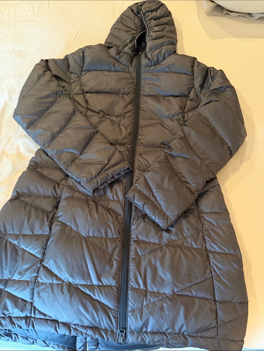 Lole Women's Hooded Puffer Coat in Charcoal Gray
